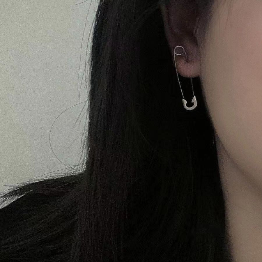 140PCS Body Piercing Kit, Made of Surgical Steel, in 14G and 16G Sizes, Including Barbell Captured Ring (BCR), Circular Captured Ring (CBR), Labret Lip Rings, Cartilage Earrings, Daith Earrings, Nose Septum Rings, Nose Studs, Belly Button Rings and O